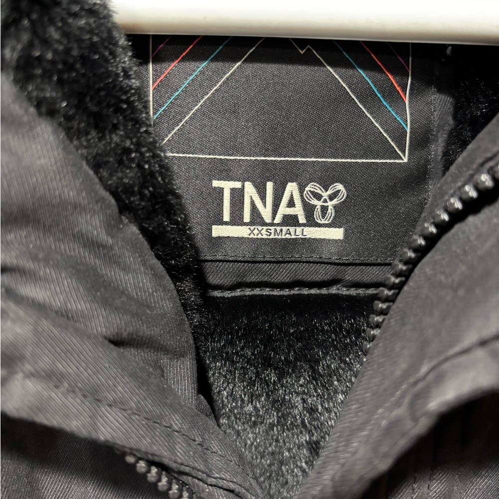 TNA XXS cropped winter parka - Picture 8 of 8